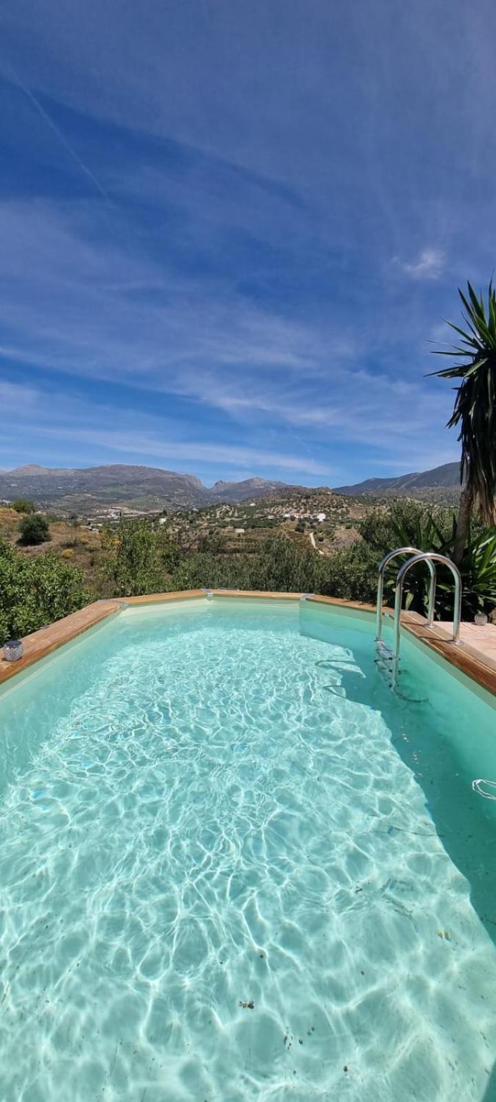 La Vista Vinuela Bed & Breakfast Exterior photo