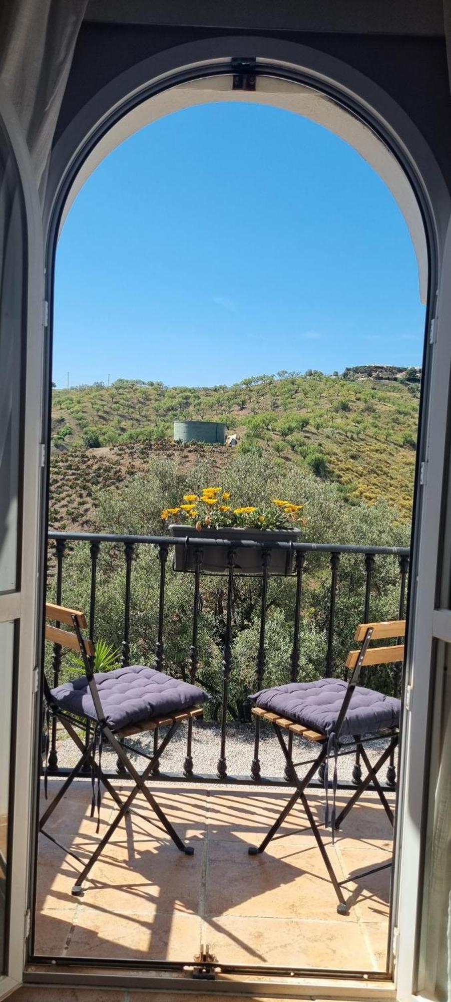 La Vista Vinuela Bed & Breakfast Exterior photo